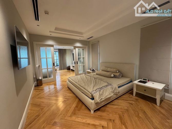 BIỆT THỰ  MT NGUYỄN VĂN THỦ VS MẠC ĐỈNH CHI- NGANG 8,5M- 4 TẦNG- 88 TỶ - 9