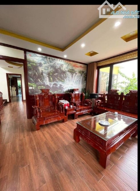 Biệt Thự/ 38 Tỷ /326 M2/ 18 M tiền/Hoa Bằng Lăng . Mê Linh . - 9