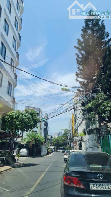 🌈Bán nhà 3 tầng mặt tiền đường Mê Linh - Tân Lập  Giá 9,5 Tỷ - Tp Nha Trang - Diện Tích: - 9