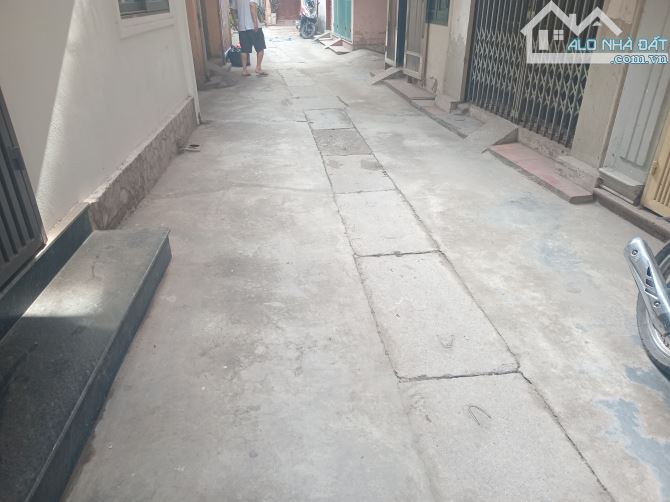Siêu phẩm duy nhất còn sót lại gần VTV VIỆT NAM - 9