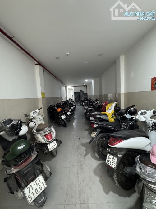 NƠ TRANG LONG - CHDV 150m2 GỒM 31 PHÒNG CHO THUÊ KÍN - DÒNG TIỀN 1.3 TỶ/NĂM - GIÁ 22T - 9