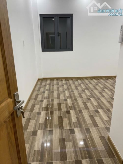 BÁN NHÀ HẺM XH - 4 TẦNG - 4 P. NGỦ - TRƯỜNG CHINH - TTN, Q12 - GIÁ 6,6TỶ - 9