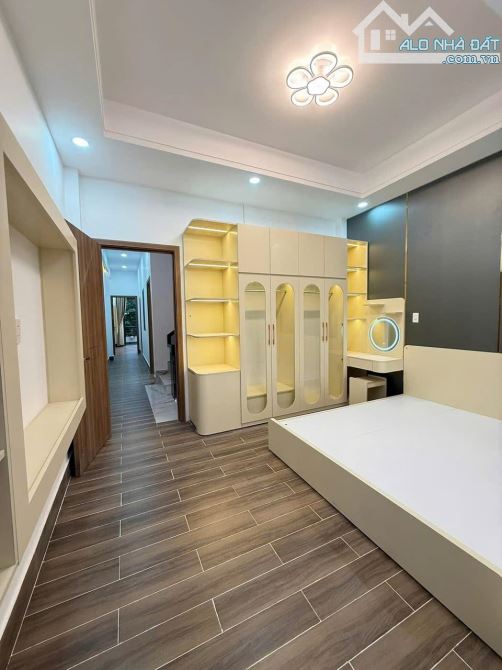 Bán Gấp Nhà Bình Trị Dĩ An Full Nội Thất Cao Cấp Vị Trí Siêu Đẹp - 9