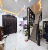 Bán nhà Xuân Thuỷ, dt40m, Ngõ nông, gần ô tô, gần phố, 9 tỷ.