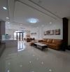 - Bán nhà đường Trần Cung, sát phố, nội thất xịn sò, 40m2, 10.3 tỷ.