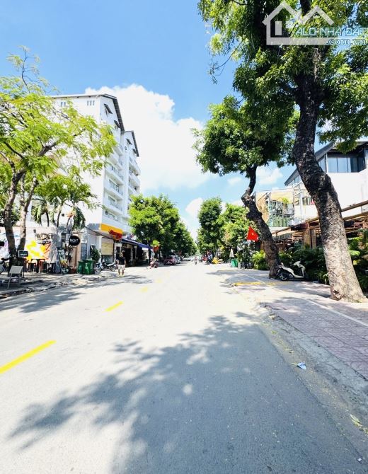 Siêu Hiếm Bán Nhà Mặt Tiền Xuân Thủy,Thảo Điền,Q2 DT:195m2-HĐT:120 triệu/tháng-Giá 64,5 Tỷ