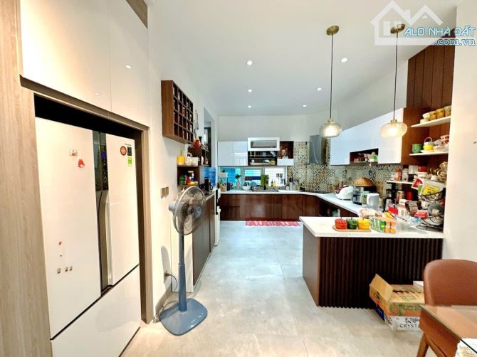 BÁN NHÀ MẶT TIỀN HẢI HỒ – TRUNG TÂM HẢI CHÂU Giá chỉ 7.x TỶ – Ở NGAY – KINH DOANH TỐT