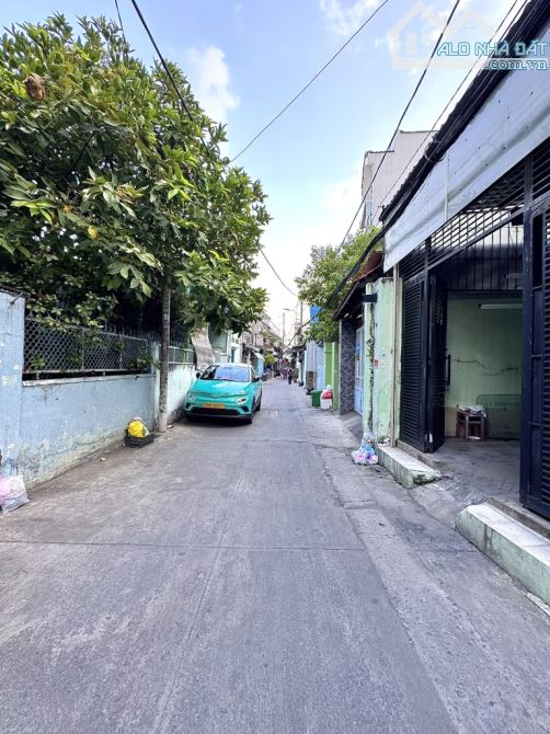 Lê lơi gò vấp 100m2 trêt lầu đúc hẻm xe hơi 5m chưa kinh doanh 7,4 tỷ