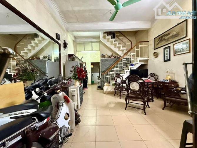 Bán nhà Phân lô Tôn Thất Thiệp, DT 53m x 4 tầng, mặt tiền 5.2m, gara ô tô, 23 tỷ đồng
