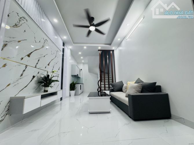 SIÊU PHẨM LÔ GÓC – XUÂN ĐỈNH – 35M² x 5 TẦNG – Ô TÔ ĐỖ CỬA –  GẦN NGOẠI GIAO ĐOÀN – GIÁ 7.