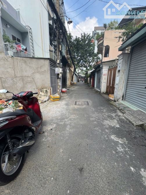 BÁN LÔ ĐẤT HAI MẶT HẺM XE TẢI, ĐƯỜNG CỐNG LỞ, PHƯỜNG 15 TÂN BÌNH, DT 144 M , GIÁ 12.6 tỷ