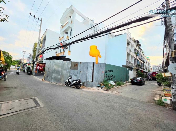 Cần bán lô đất góc 2 mặt tiền hẻm 6m Huỳnh Tấn Phát, Nhà Bè. Giá 5,8 tỷ
