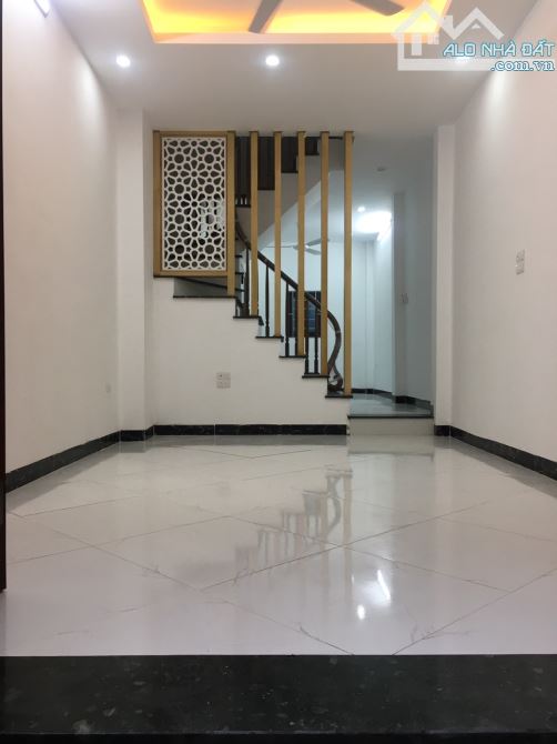🏠 BÁN NHÀ 4 TẦNG – NGÕ NÔNG – CÁCH Ô TÔ 5M – DI TRẠCH, HOÀI ĐỨC 📐 Diện tích: 34m² | 💰 G