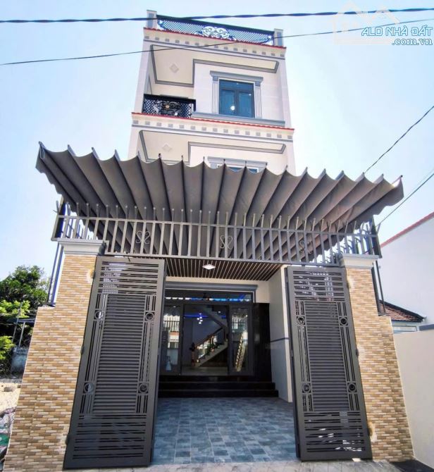 Nhà đẹp 3 tầng mới xây tại xã Vĩnh Hiệp - Nha Trang