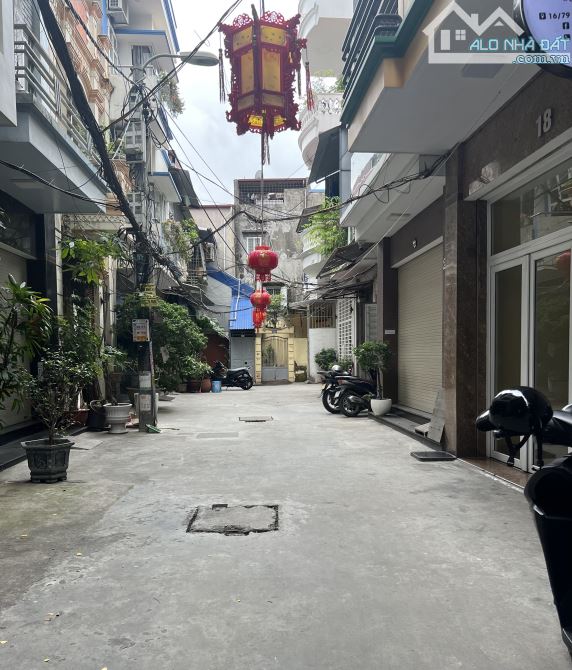 Bán 95m2 mặt ngõ ô tô đỗ ở Nguyễn Đức Cảnh, Lê Chân.