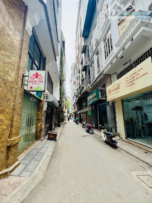 Bán nhà 4 tầng phân lô phố Nguyên Hồng 34/36T1m2, mặt tiền 5.2m, 16.5 tỷ