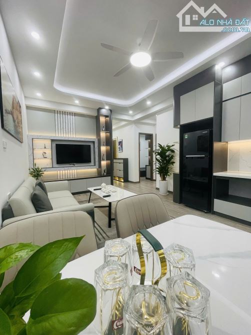 Mua nhà tặng nội thất , 3 ngủ HH Linh Đàm, giá chỉ 3.2 tỷ