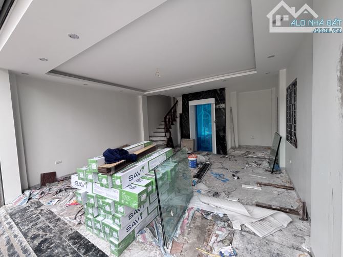 NHÀ 7 tầng CỰ KHỐI - LONG BIÊN - ngõ 7m ô tô tránh - 36.2m2 căn góc thang máy giá dưới 10ỷ