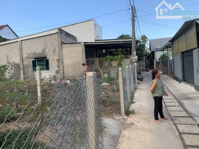 Đất hoà long gần chợ 7x23 thổ cư đường oto