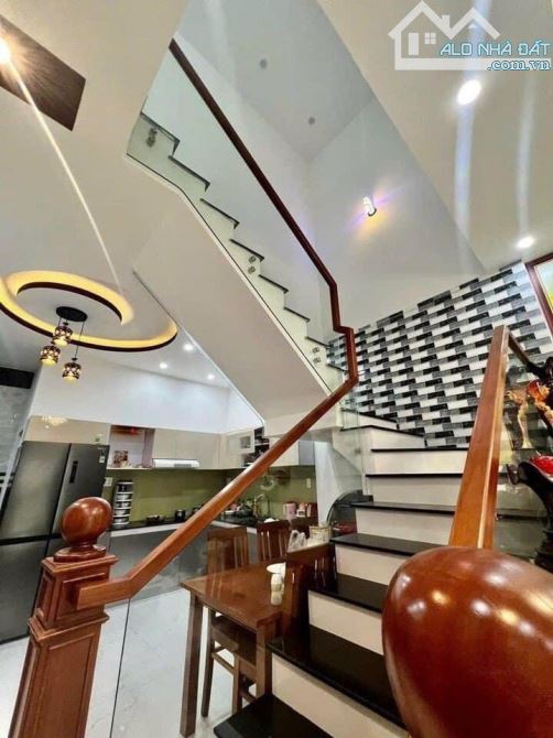 VỀ QUÊ BÁN NHÀ 1 LẦU THẠNH LỘC/QUẬN 12 51M2/1,56TỶ TIỆN Ở KD