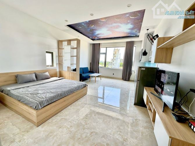 SIÊU PHẨM ĐẦU TƯ – TÒA CĂN HỘ DỊCH VỤ FULL NỘI THẤT – SÁT BIỂN – THU NHẬP 45 TRIỆU/THÁNG