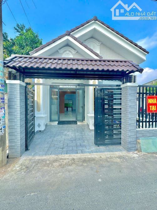 BÁN NHÀ 140M2 KP7 TÂN PHONG SỔ RIÊNG CHỈ 3,2 TỶ