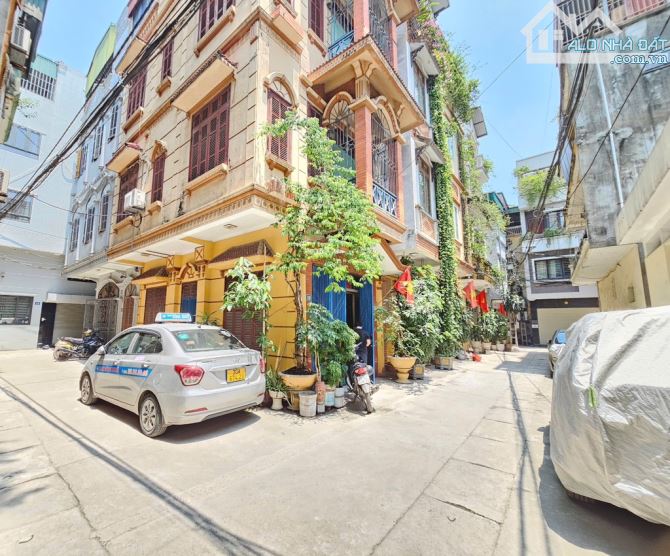 Bán nhà Trần Phú Lô Góc 30m2 4 tầng mt 5.2m oto tránh dừng đỗ giá 6ty35