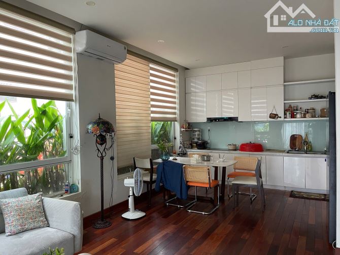 Bán toà căn hộ 7 tầng đường Phạm Khiêm Ích gần biển Sơn Thuỷ