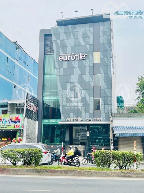 BÁN GẤP BUILDING MẶT TIỀN CỘNG HÒA NGANG KHỦNG 11x26m- 6 LẦU- HĐT260TR- GIÁ CHỈ 95 TỶ