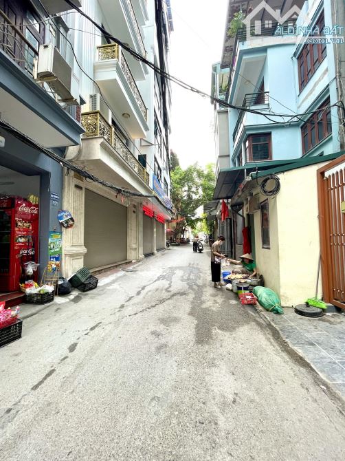 BÁN NHÀ HOÀNG HOA THÁM BA ĐÌNH 80m 4T Mt 5.6m GIÁ 19.7 TỶ NGÕ THÔNG Ô TÔ ĐỖ CỬA KINH DOANH