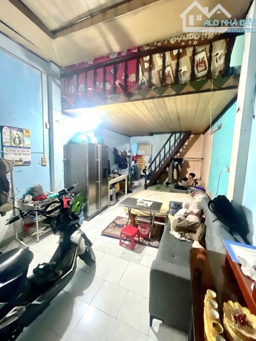 Nhà Quận 10, 55m2, tiện xây mới, sát hẻm ô tô 20m, nở hậu đẹp, chỉ 6.6 tỷ