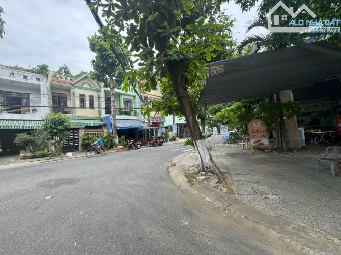 CHỦ CẦN TIỀN BÁN NHANH LÔ ĐẤT MẶT TIỀN ĐƯỜNG HOÀNG DƯ KHƯƠNG. TẶNG NHÀ C4