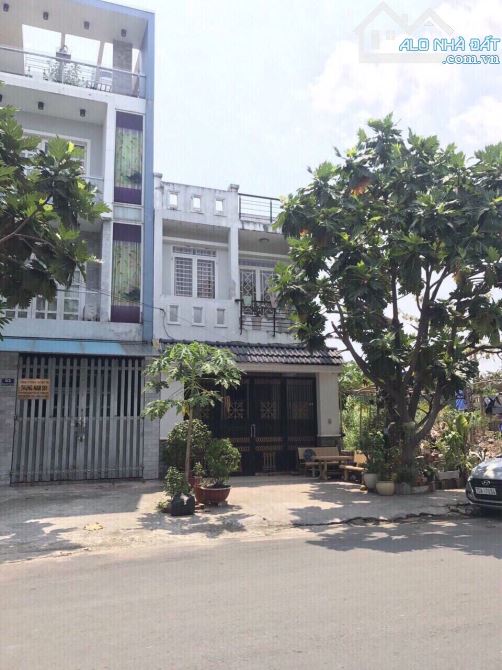BÁN NHÀ CẤP 4 MẶT TIỀN ĐƯỜNG TÂN CANH, DT:4x 20m