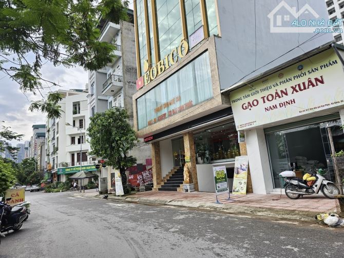 Bán Gấp Mảnh Đất Đấu Giá Vạn Phúc Hà Đông 75m2 MT5m Đg Trc Nhà 17m Vỉa Hè 3m KD Đỉnh.