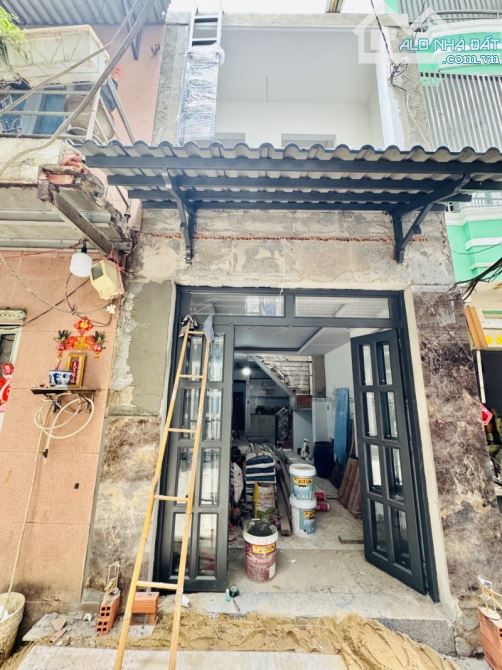Nhà mới Trịnh Đình Trọng_ Phú Trung Tân Phú. DT 34m2. 2 tầng. 3.1m x 11m. Giá 3.9 tỷ.