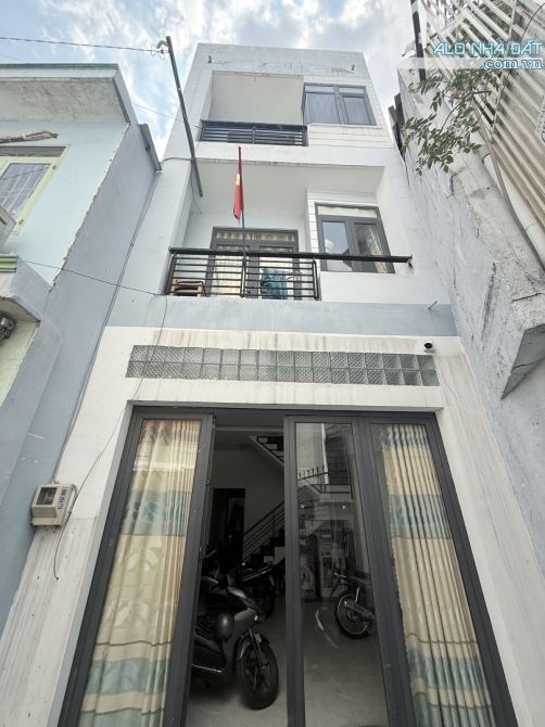 Bán nhà 181/ Nguyễn Thượng Hiền, BT 90m2 4 tầng 8P CHDV 60TR/TH chỉ 10,8 tỷ