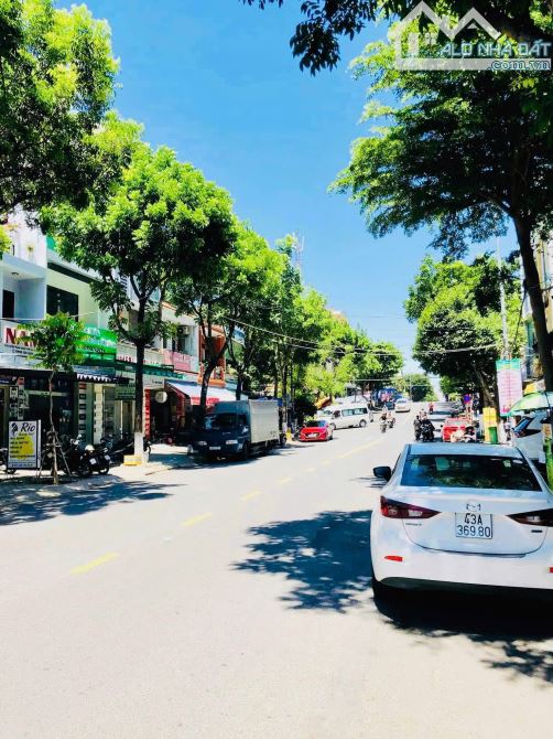 260M2 NGANG 6,5M NỞ HẬU MẶT TIỀN BÀ HUYỆN THANH QUAN - BÁN ĐẤT TẶNG NHÀ GIÁ CHỈ 84TRIỆU/M2