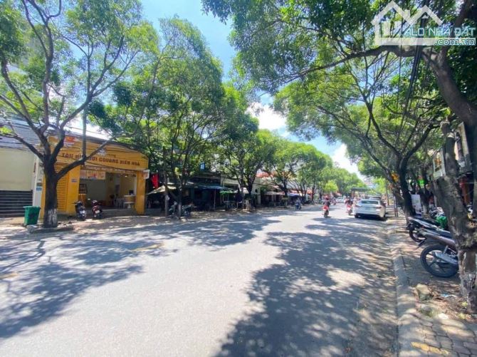 Bán Gấp Nhà 2 Lầu Mặt Tiền đường Phan Trung ( đường 5 Cũ ), đường Sầm Uất Nhất Biên Hoà