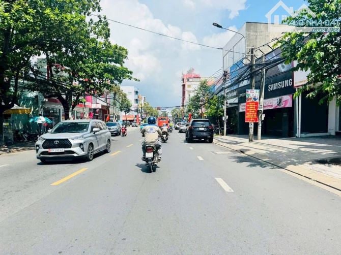 Bán Nhà Mặt Tiền Ngang 6M đường Phạm Văn Thuận gần Siêu Thị COOPMART, Công An Tỉnh