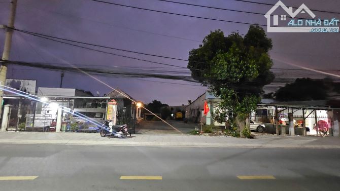 Bán đất 6x37m, mặt tiền Trần Quang Diệu p. Tân Bình gần Vòng Xoay An Phú