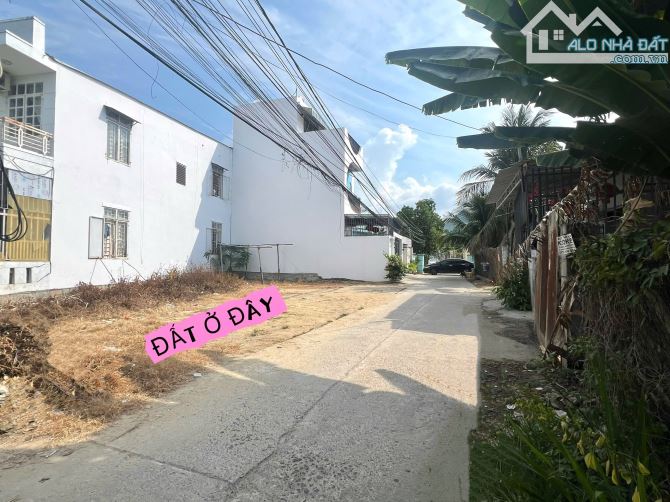 Bán lô đất 2 mặt tiền Phú Vinh, Vĩnh Thạnh. DT 84,5mv ngang hơn 7m