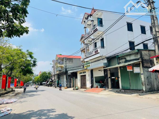 Bá đất Phụng Thượng,diện tích 107m2,mặt tiền 8m,phân lô ô tô vỉa hè,góc 2 thoáng