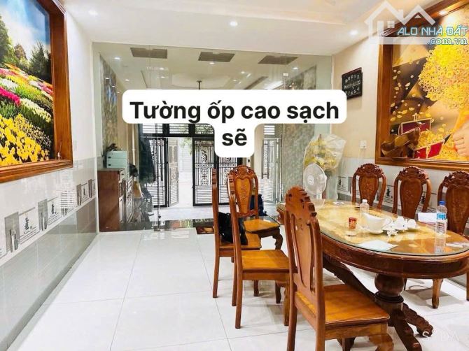 BÌNH TÂN - VỠ NỢ BÁN GẤP TRONG TUẦN NHÀ ĐẸP NỞ HẬU  80M - 3 TẦNG- HẺM 8M – NHỈNH 5 TỶ