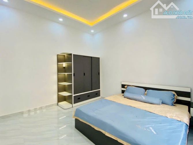 NHÀ SIÊU ĐẸP GÒ VẤP – HẺM XE HƠI 5M QUAY ĐẦU – 2 TẦNG