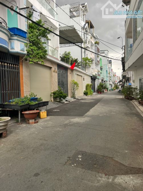 Bán biệt thự lô góc kdc Nam Long, Bình tân, 128m2, đúc 3 tầng, chỉ 10.5 tỷ