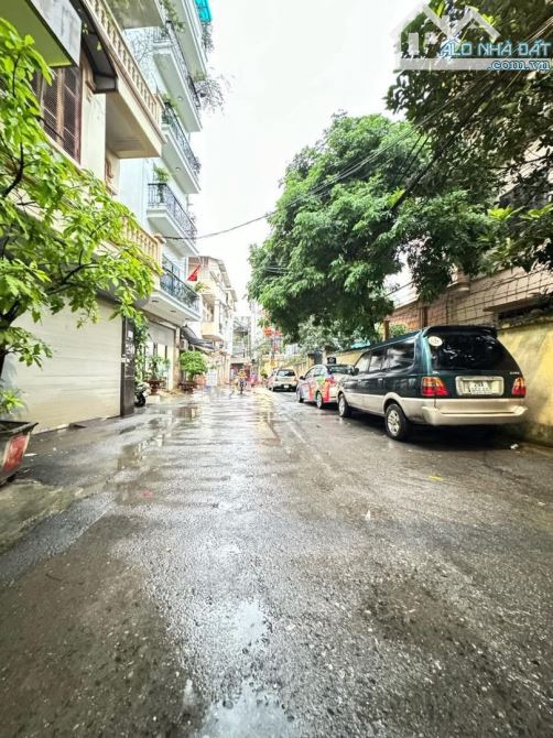 Giá chỉ 19,3 tỷ nhà đẹp trương định 5 tầng có ô chờ thang máy ngõ 7m 3 ô tô tráng