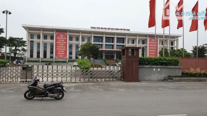 Pán căn Nhà 4 tầng Góc đg Ngô Sỹ Liên và Lê Hồng Phong, Yna, Kinh Bắc, tp BN. Giá 22 tỷ