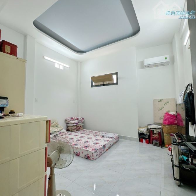 Siêu phẩm nhà mới đường Chiến Lược 2 tầng 4x15 2PN .Bình Tân.