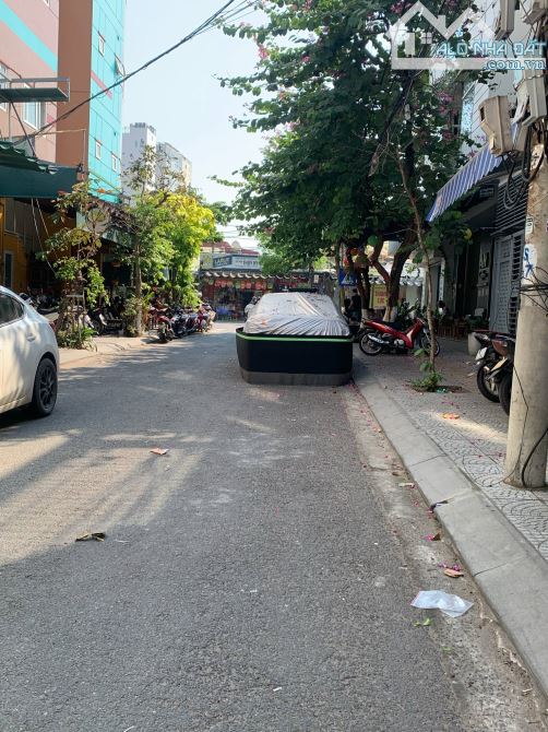 bán lô đất mặt tiền :  Lương Thế Vinh .  cạnh bãi tắm  Mỹ Khê :  cạnh ngay cầu Rồng .