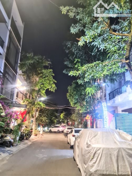 🔥 Nhà 2 tầng, 9,5 tỷ, đường Phạm Tu, 78m2, MT 5m, Gần Biển